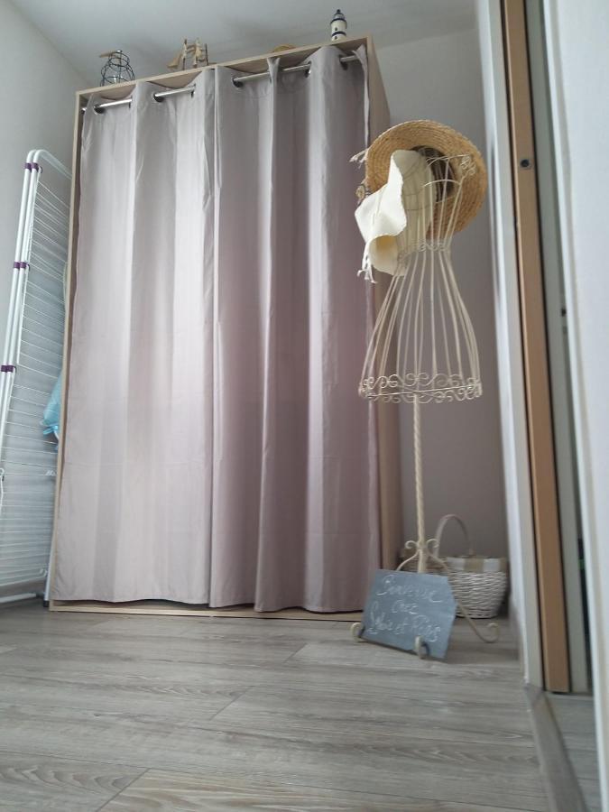 Escale Chez Sylvie Et Regis Bed & Breakfast Mellac Bagian luar foto